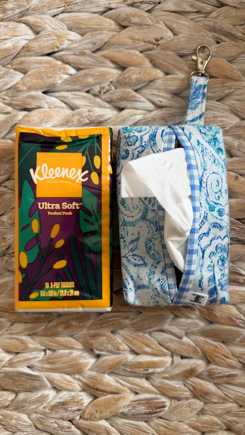 Keychain Tissue Holder