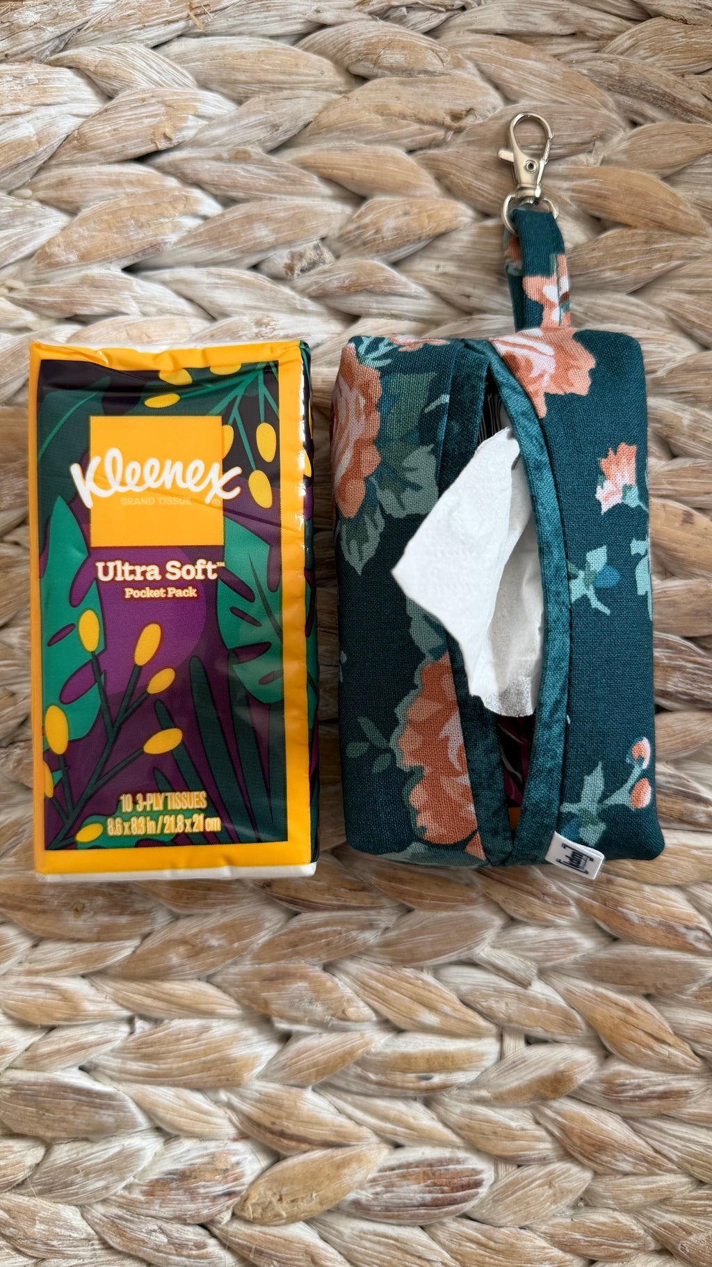 Keychain Tissue Holder