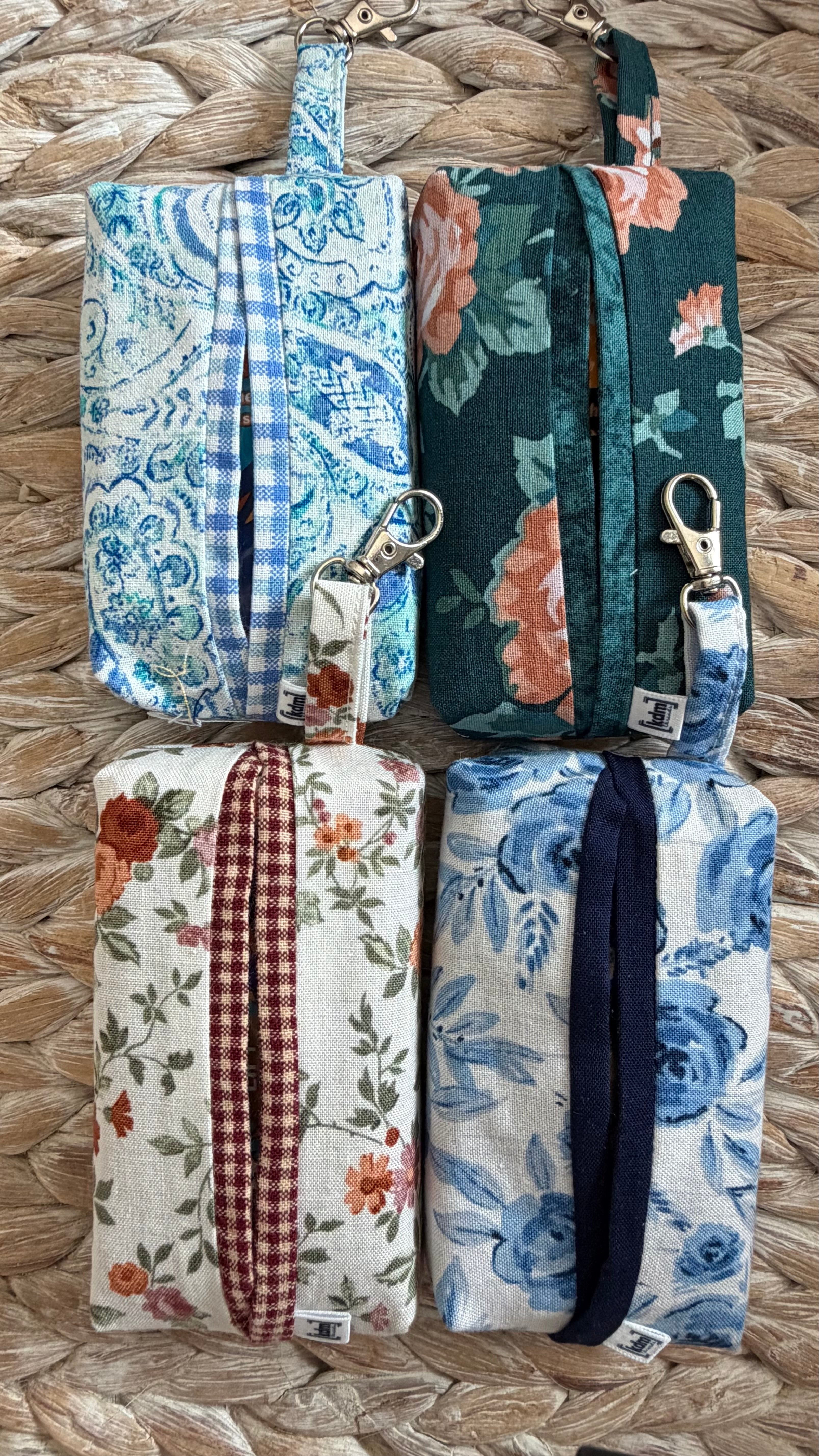 Keychain Tissue Holder